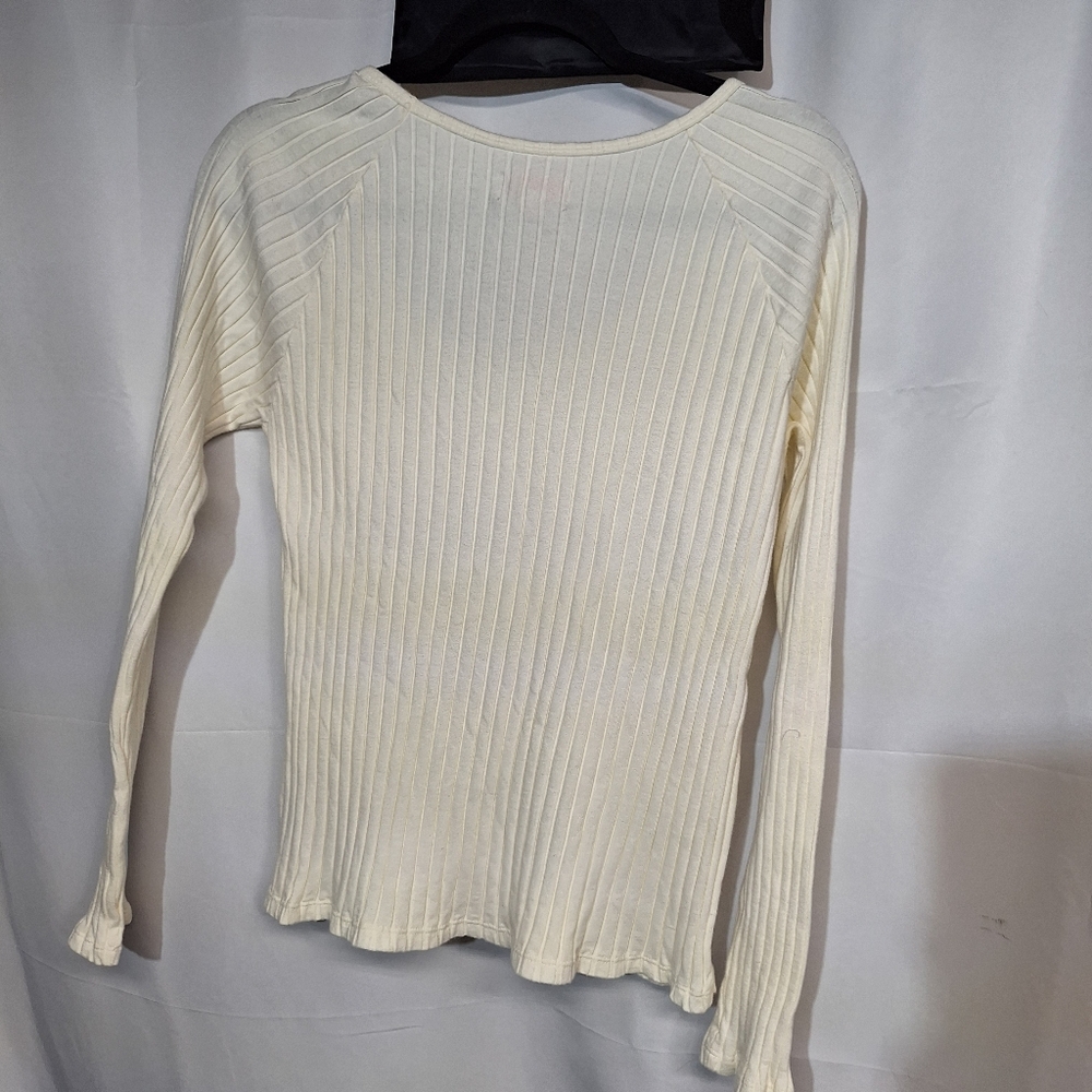 NEW!!!  KNOX ROSE TOP. - Picture 7 of 7